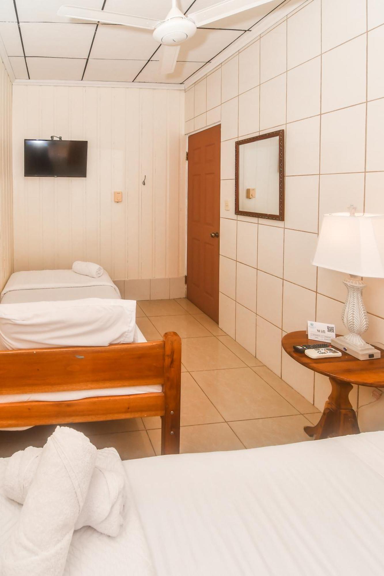 Gran Hotel Chorotega Puntarenas Bagian luar foto